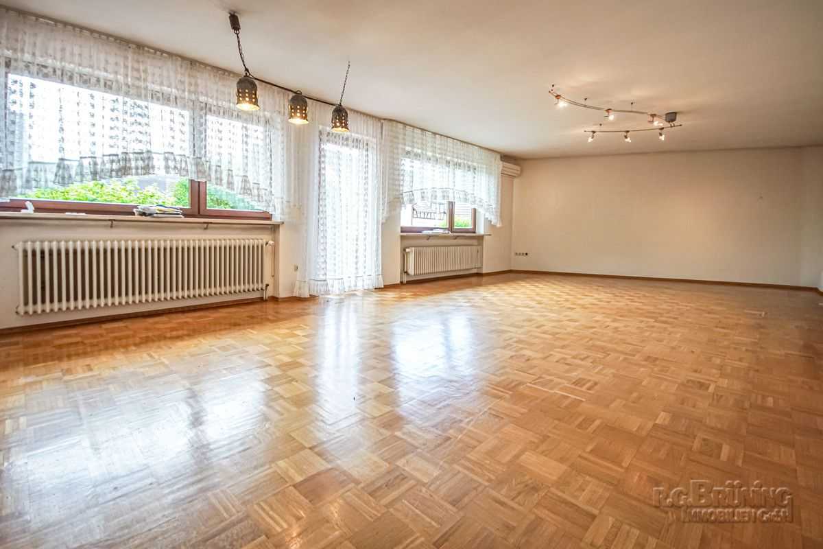 Salon/ salle à manger avec beaucoup de lumière